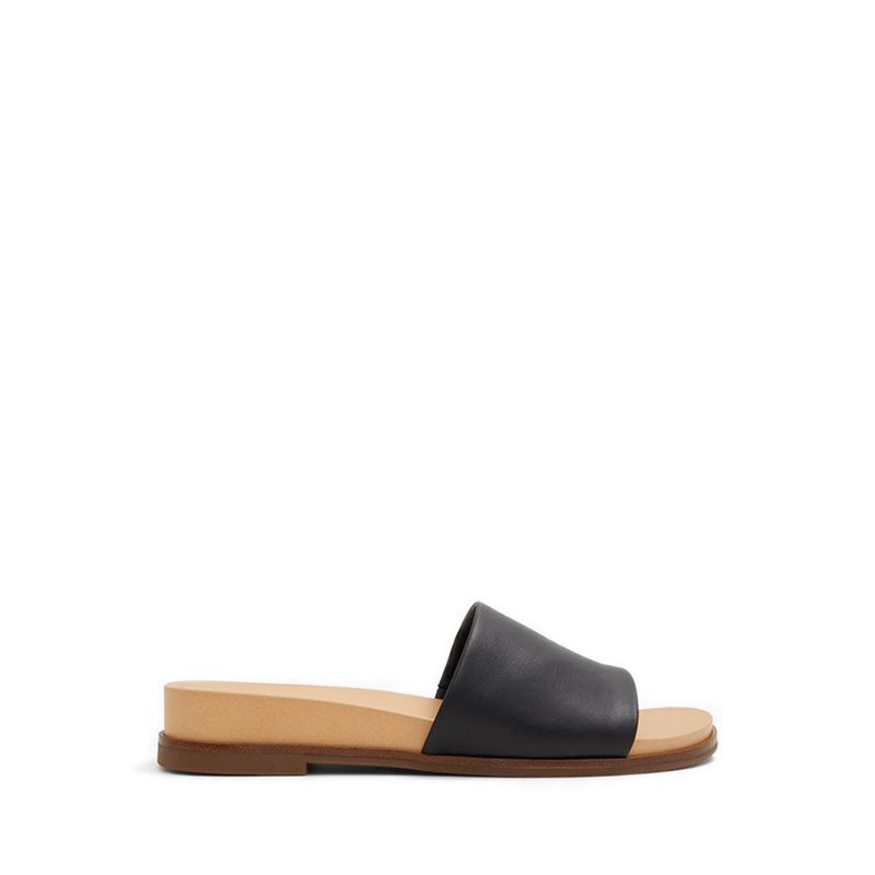 ELINA FLAT SANDALS - BLACK